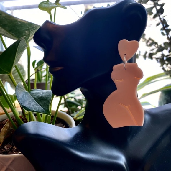 Handmade Clay Earrings | Forms of a Woman Silhouette | Light Pink w/ Heart Studs - Picture 2 of 7